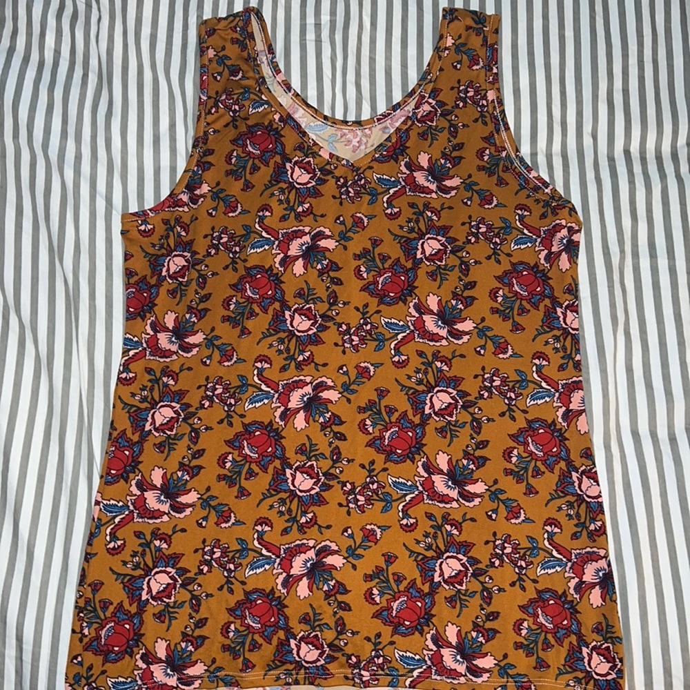 NWOT tank top, layering shirt - butter soft, stretchy